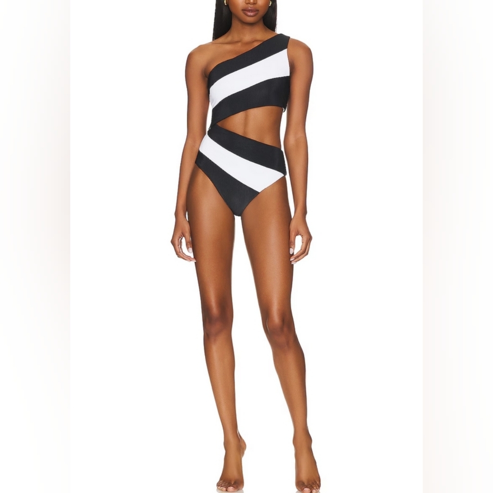 BEACH RIOT NWT Joyce One Piece One Shoulder Swimsuit in Black & White Size XL